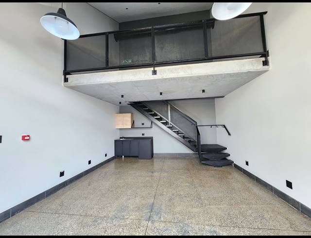 48M² OFFICE TO LET IN ROOIHUISKRAAL NORTH